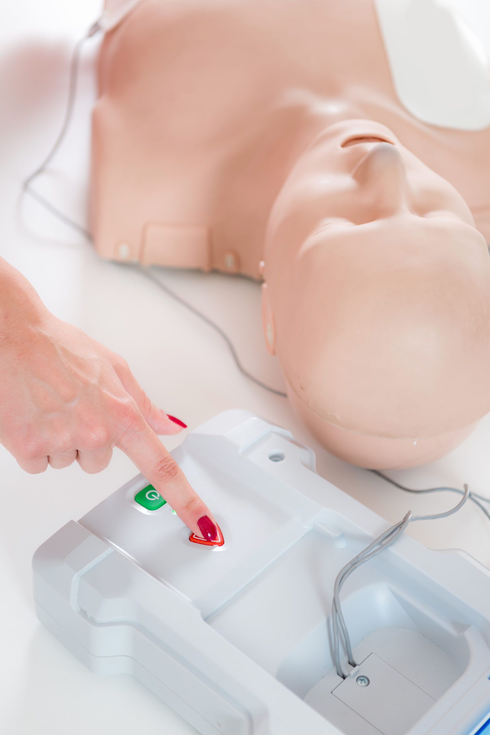 Défibrillateur externe automatisé (DEA)